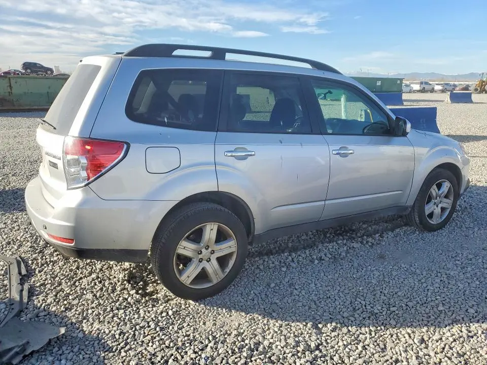 2010 SUBARU FORESTER 2.5X LIMITED  