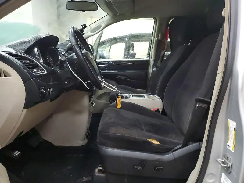 2011 CHRYSLER TOWN & COUNTRY TOURING  