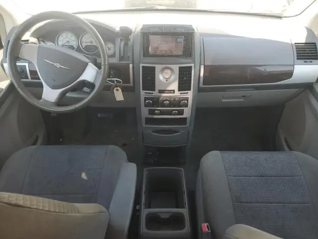 2010 CHRYSLER TOWN & COUNTRY TOURING  
