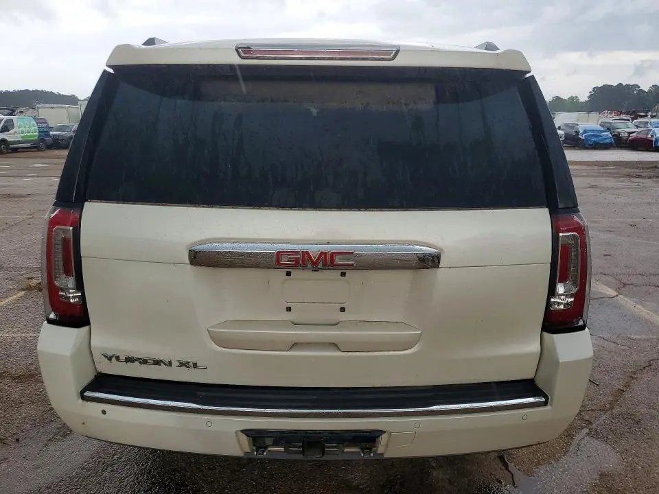 2015 GMC YUKON XL DENALI  