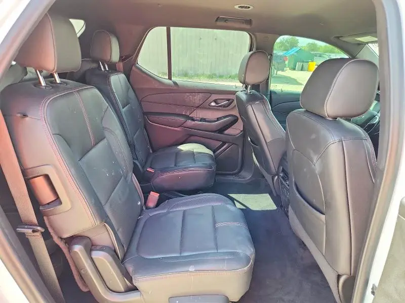 2022 CHEVROLET TRAVERSE RS  