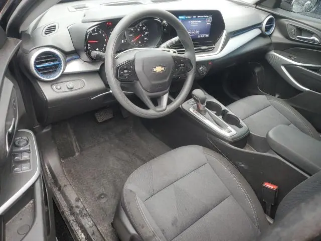 2025 CHEVROLET TRAX LS  