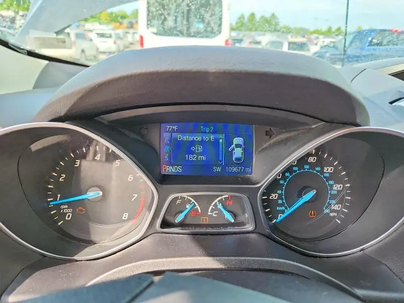 2015 FORD ESCAPE SE  