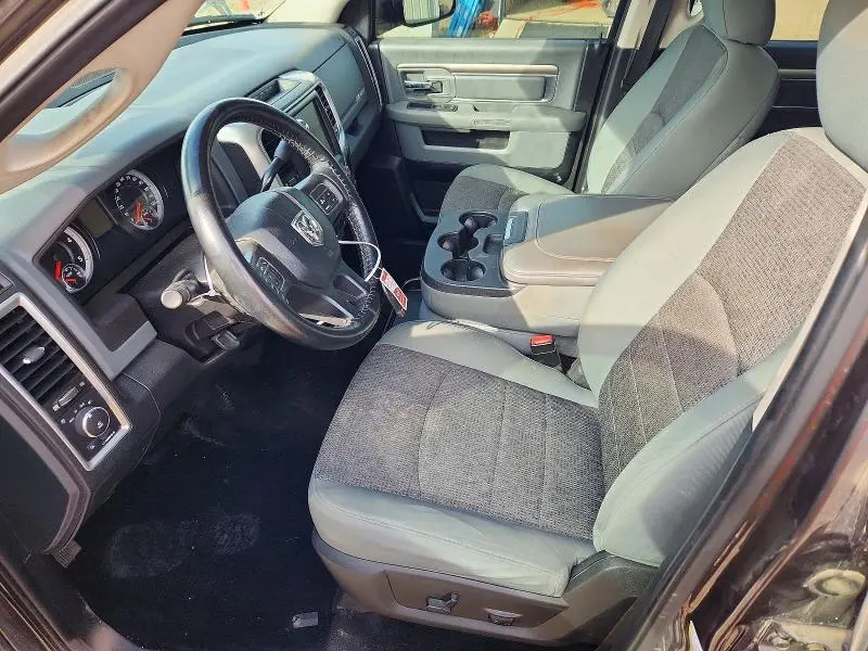 2016 RAM 2500 SLT  