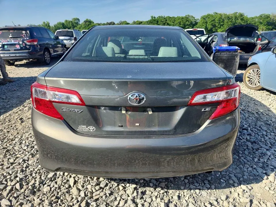 2013 TOYOTA CAMRY LE  