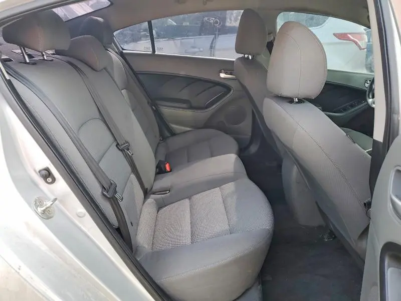 2018 KIA FORTE LX  