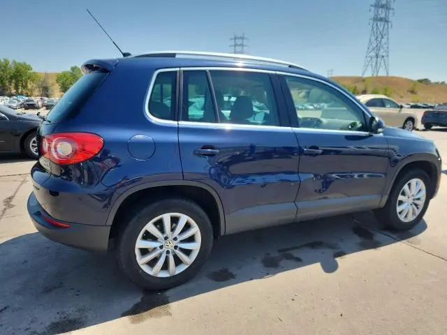 2011 VOLKSWAGEN TIGUAN S  