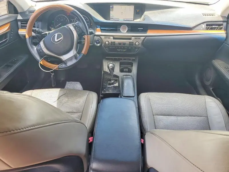 2013 LEXUS ES 300H  