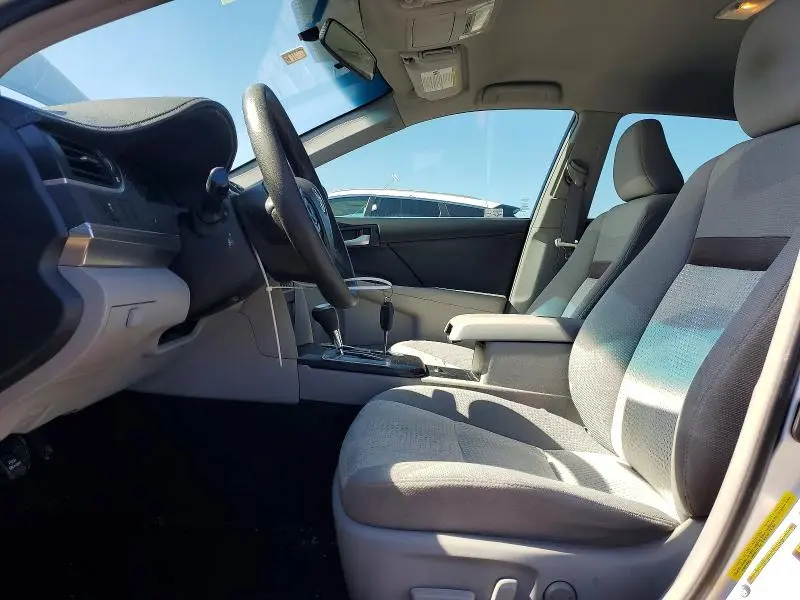 2014 TOYOTA CAMRY LE  