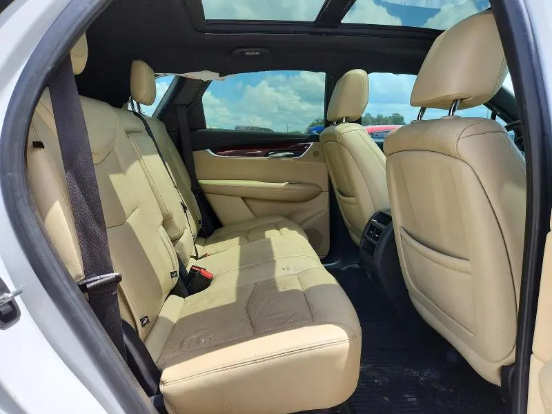 2019 CADILLAC XT5 LUXURY  