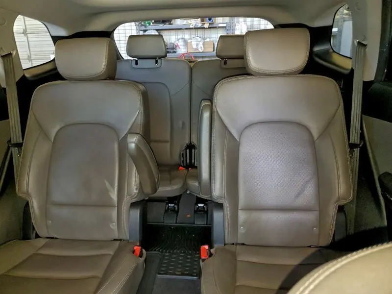 2017 HYUNDAI SANTA FE SE ULTIMATE  