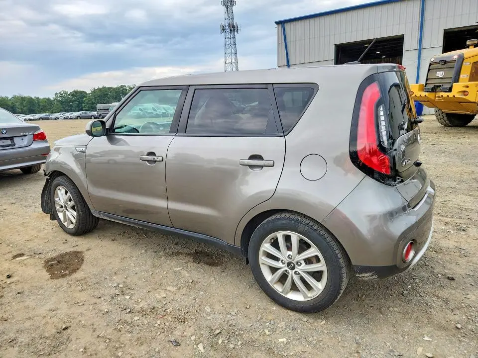 2019 KIA SOUL +  