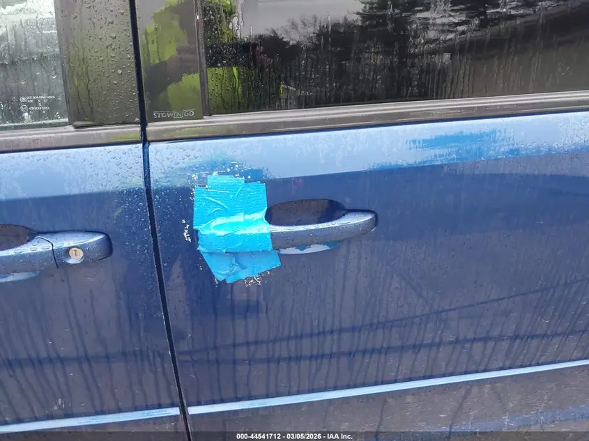 2011 DODGE GRAND CARAVAN EXPRESS