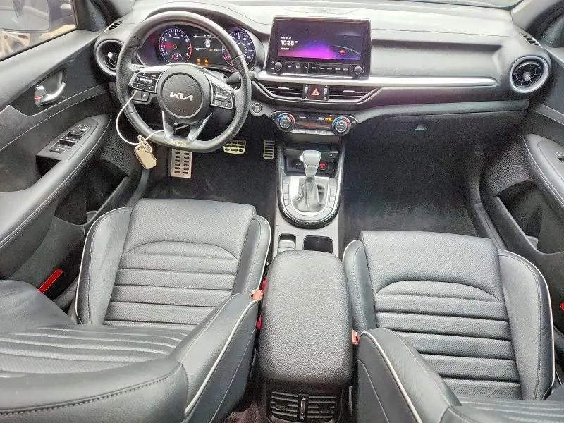 2023 KIA FORTE GT LINE  