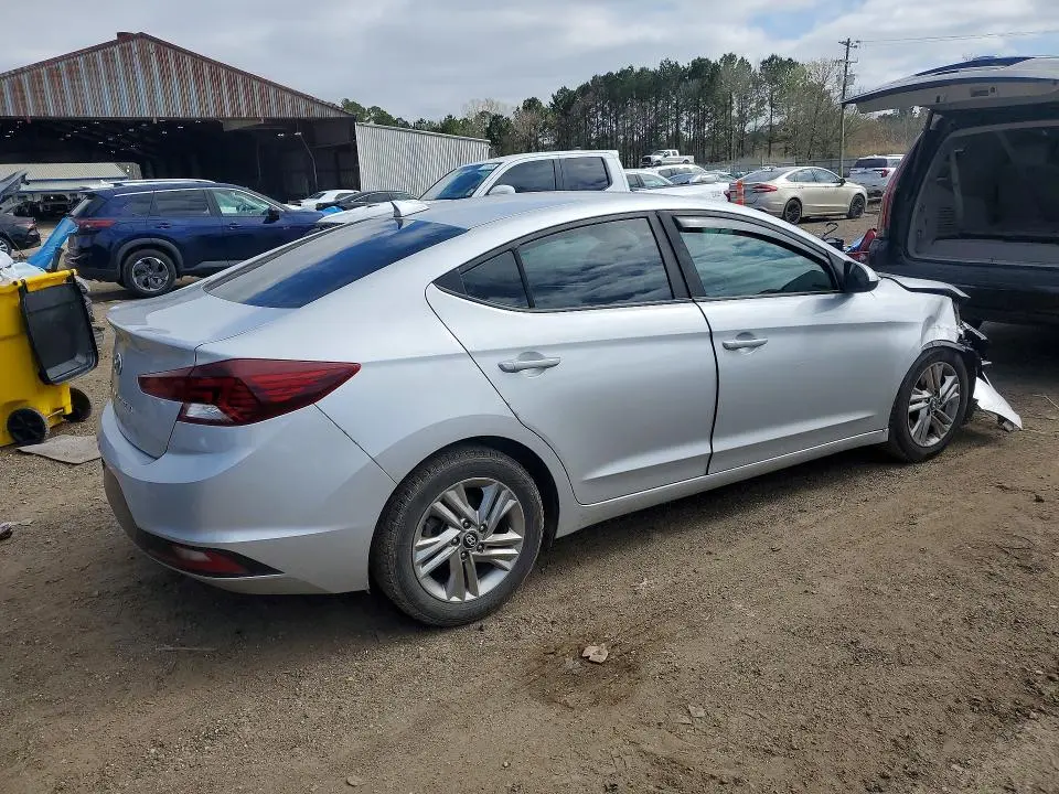 2019 HYUNDAI ELANTRA SEL  