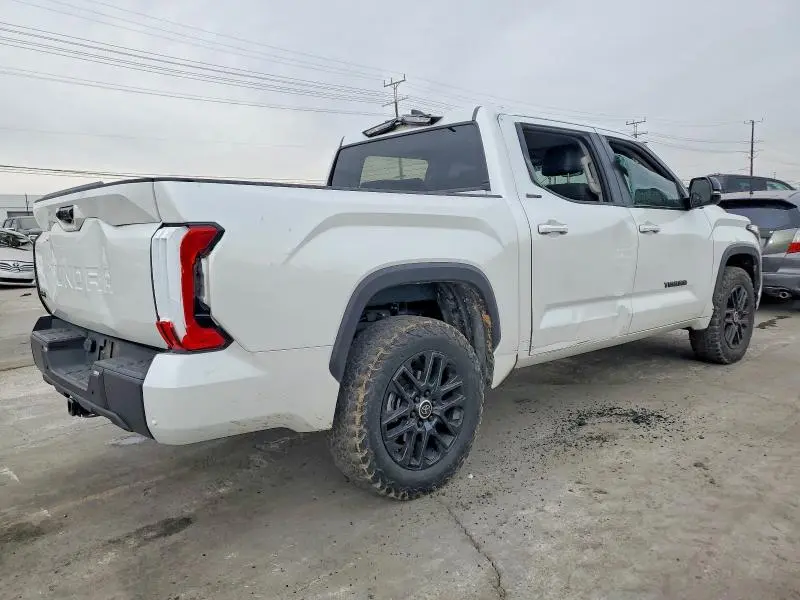 2024 TOYOTA TUNDRA CREWMAX LIMITED  