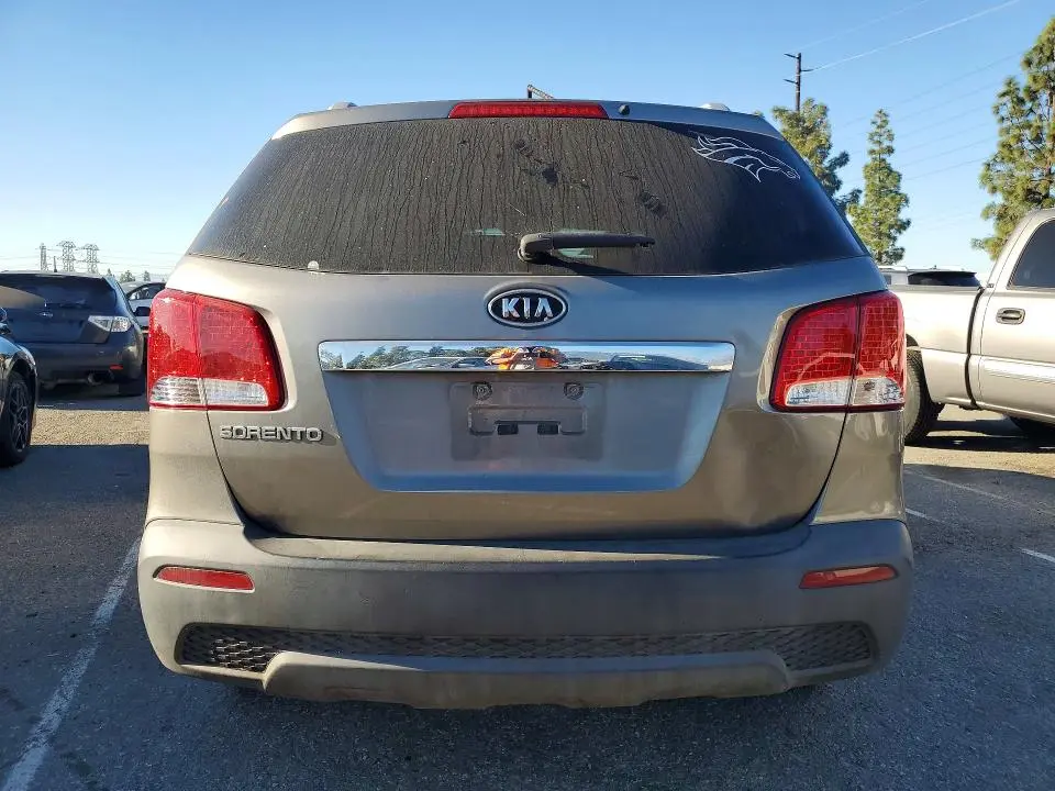 2012 KIA SORENTO LX  