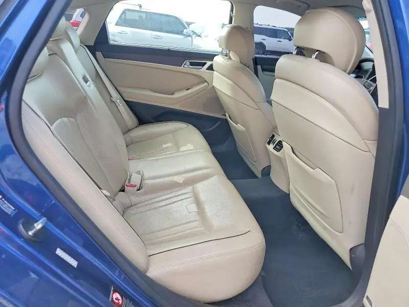 2016 HYUNDAI GENESIS 3.8L  
