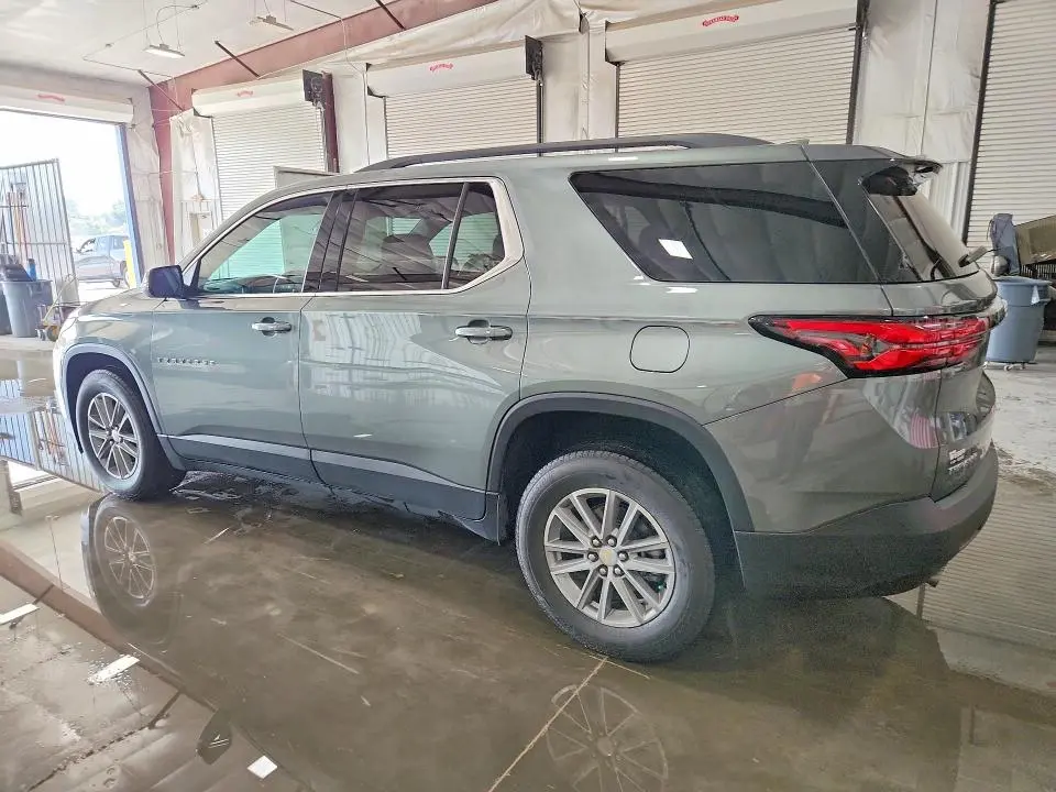 2023 CHEVROLET TRAVERSE LT  