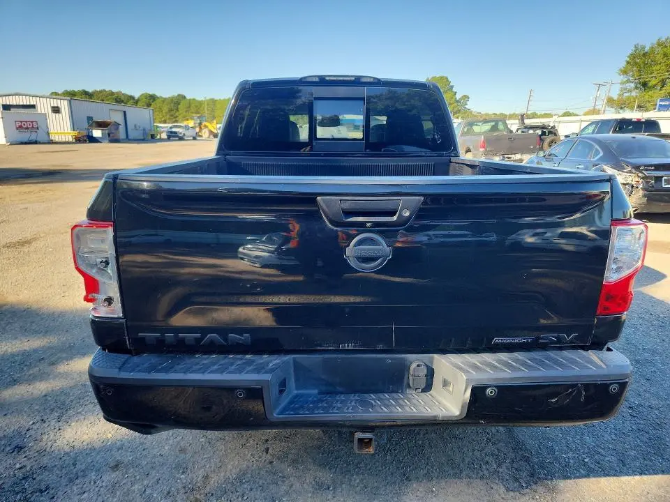 2019 NISSAN TITAN SV  