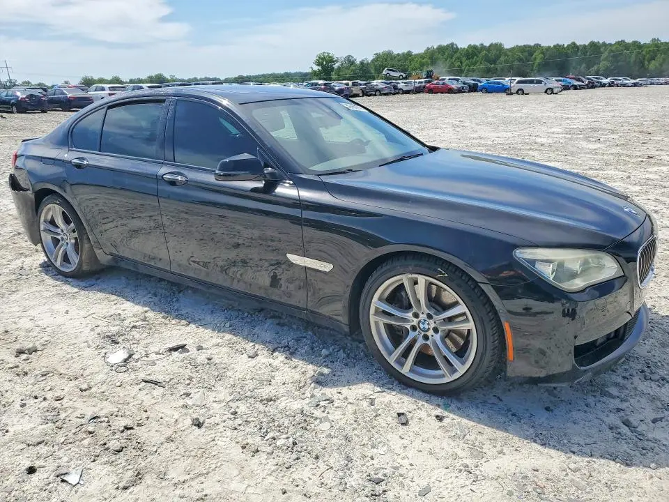 2013 BMW 750 I  