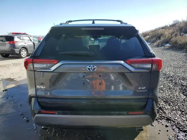 2020 TOYOTA RAV4 XSE