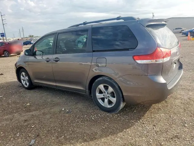2011 TOYOTA SIENNA LE  