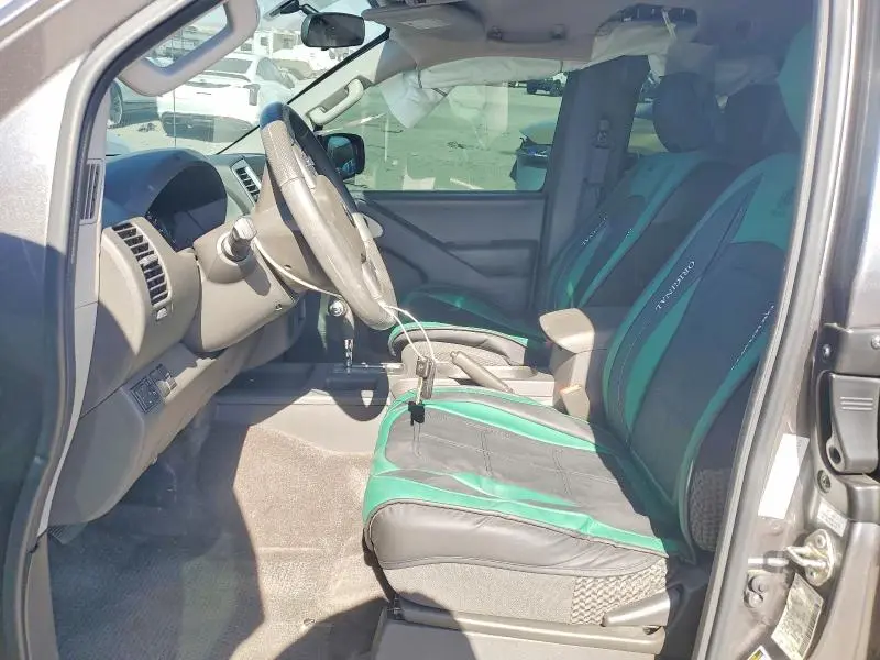 2016 NISSAN FRONTIER SV  