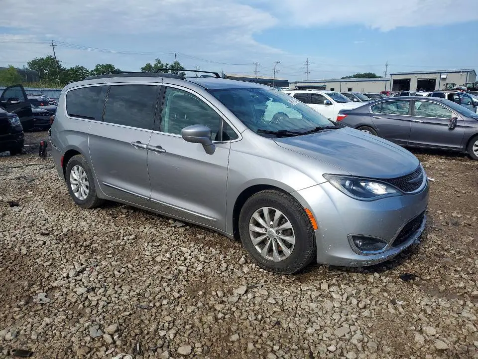 2017 CHRYSLER PACIFICA TOURING L  
