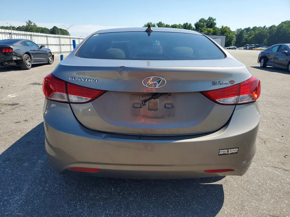 2012 HYUNDAI ELANTRA GLS  