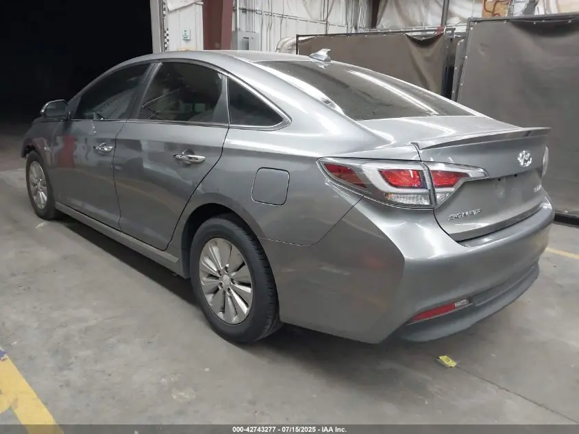 2017 HYUNDAI SONATA HYBRID SE