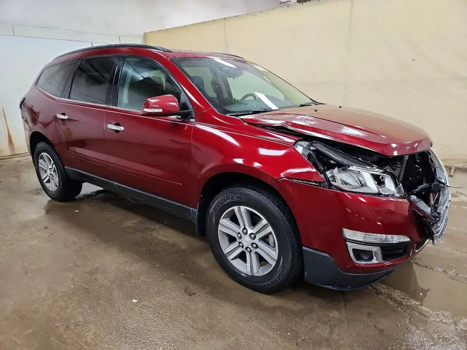 2015 CHEVROLET TRAVERSE LT  