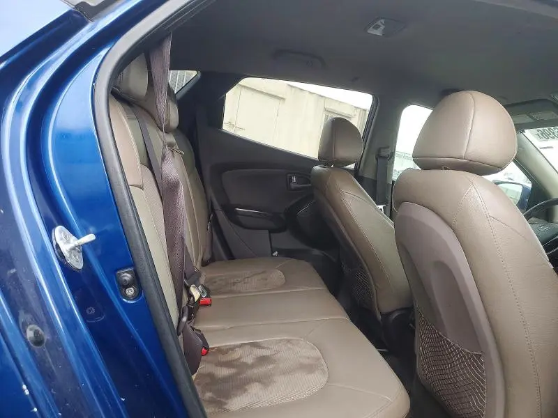 2014 HYUNDAI TUCSON SE  