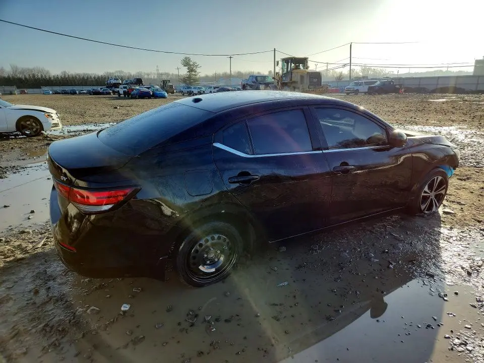 2022 NISSAN SENTRA SV  
