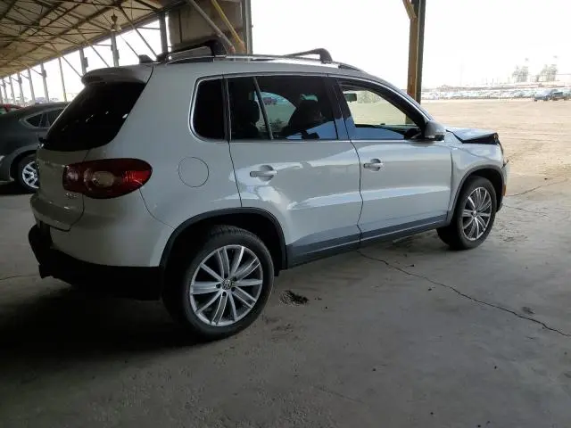 2010 VOLKSWAGEN TIGUAN S  