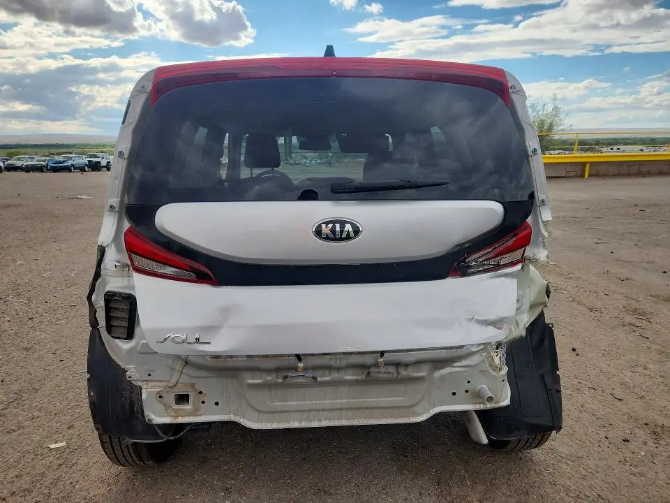 2020 KIA SOUL LX  