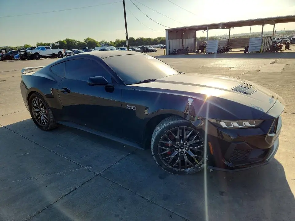 2024 FORD MUSTANG GT  