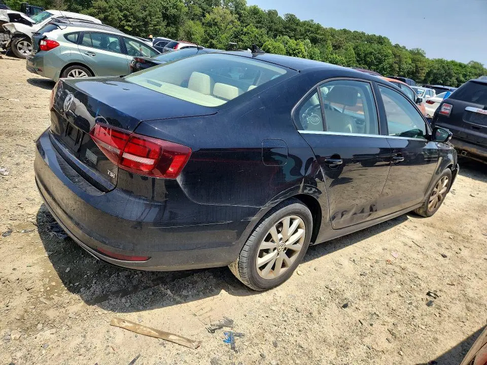 2017 VOLKSWAGEN JETTA SE  