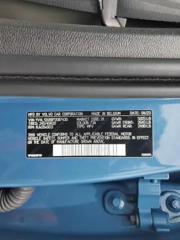 2023 VOLVO XC40 ULTIMATE  