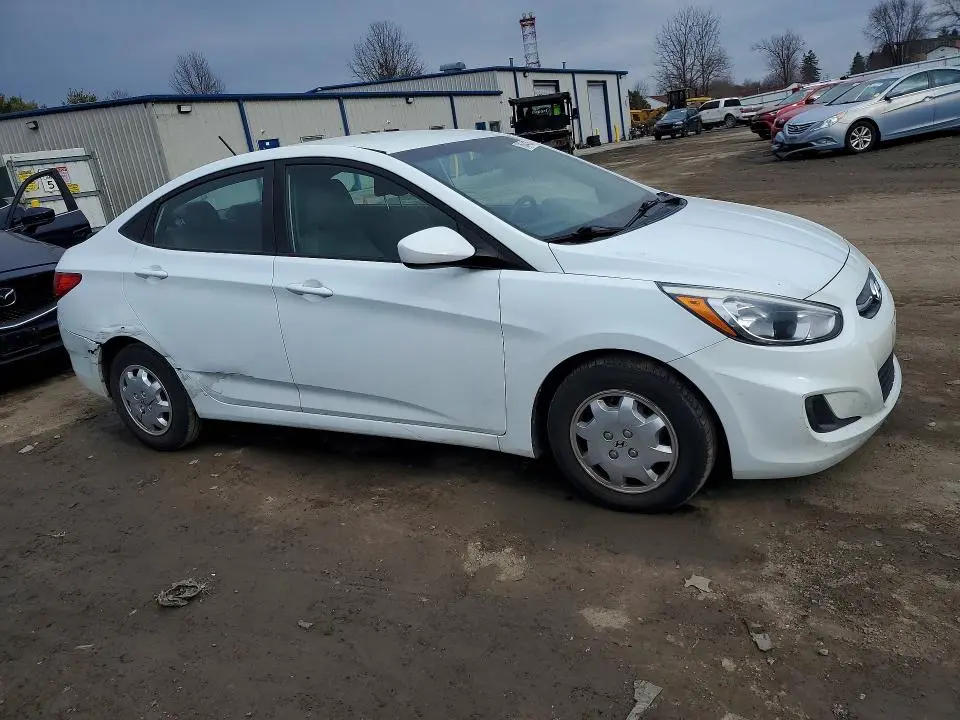 2016 HYUNDAI ACCENT SE  