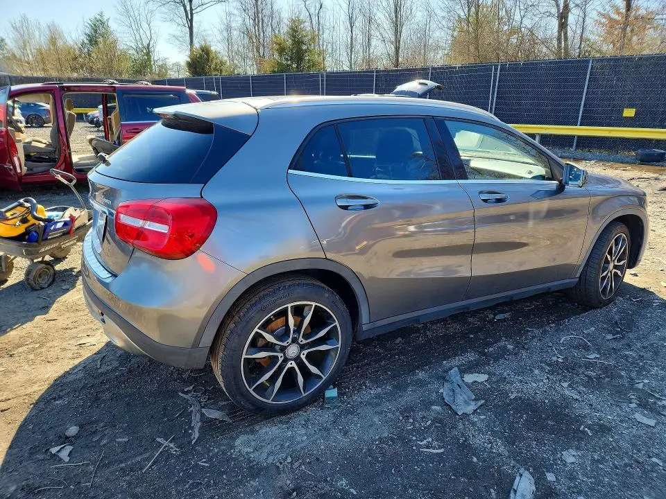 2015 MERCEDES-BENZ GLA 250 4MATIC  