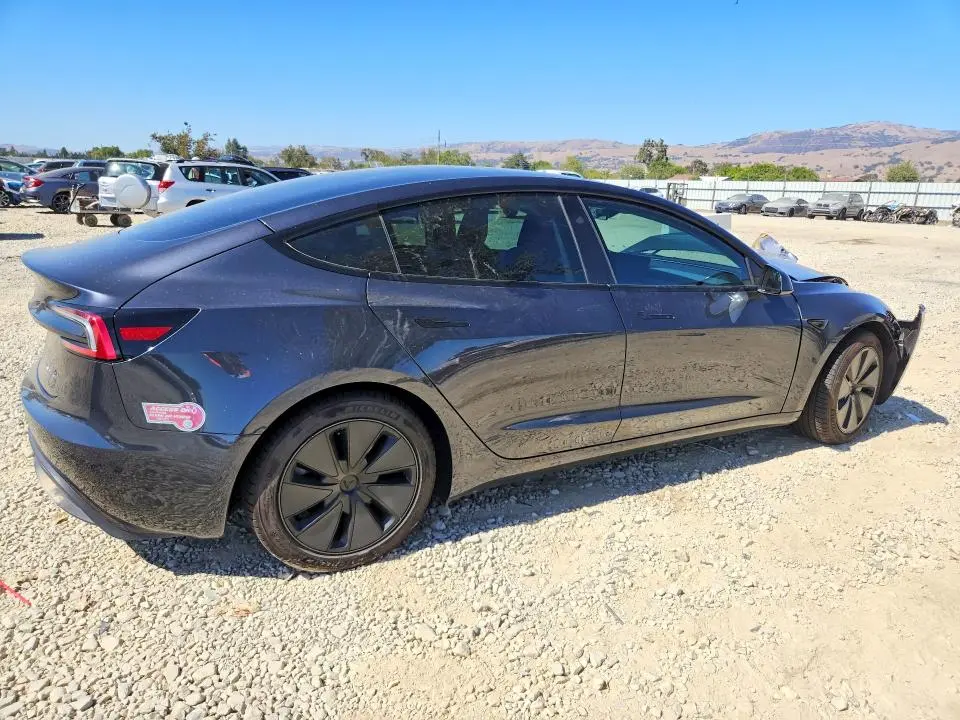 2024 TESLA MODEL 3   