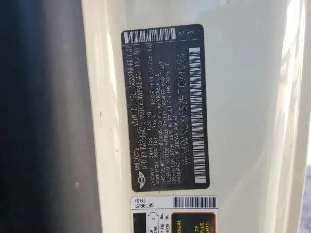 2011 MINI COOPER 
