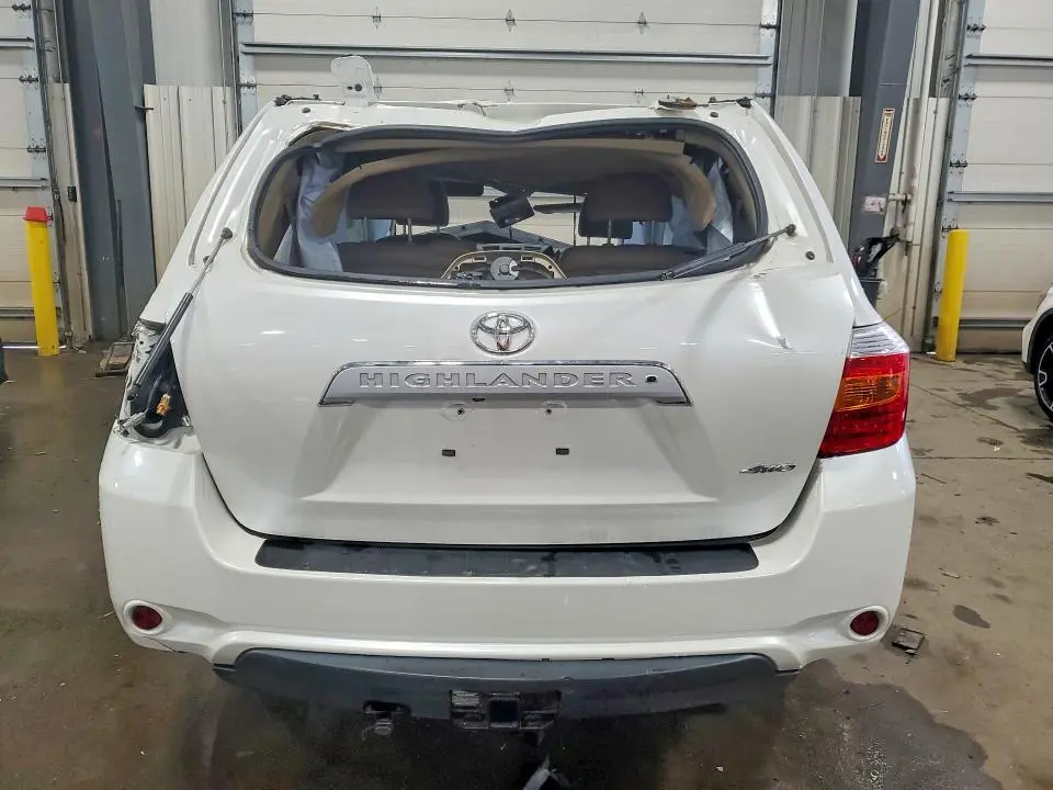 2010 TOYOTA HIGHLANDER LIMITED  