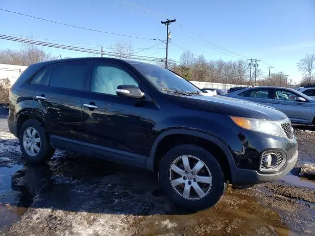 2013 KIA SORENTO LX  