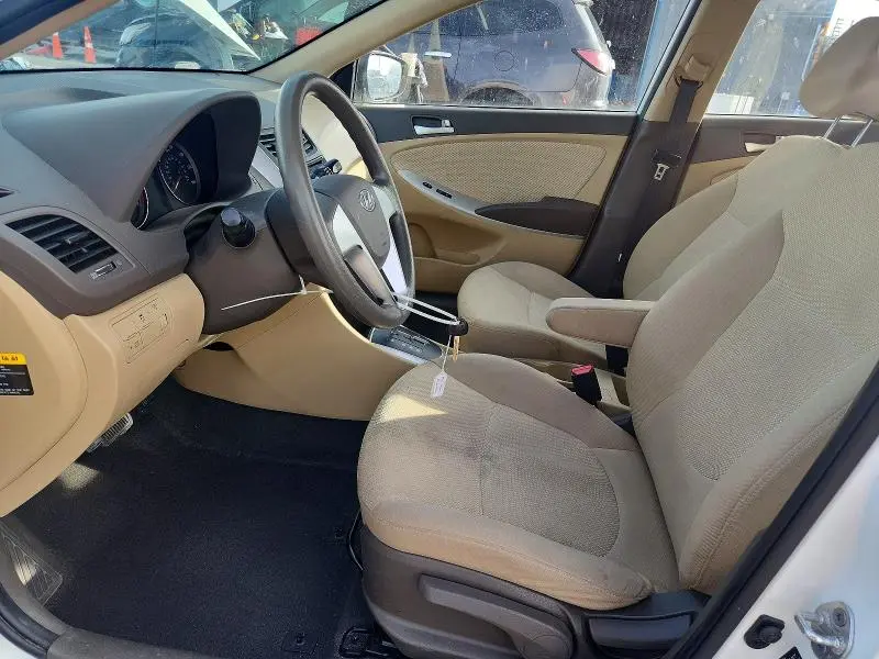 2013 HYUNDAI ACCENT GLS  