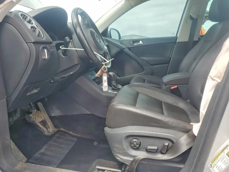 2016 VOLKSWAGEN TIGUAN S  