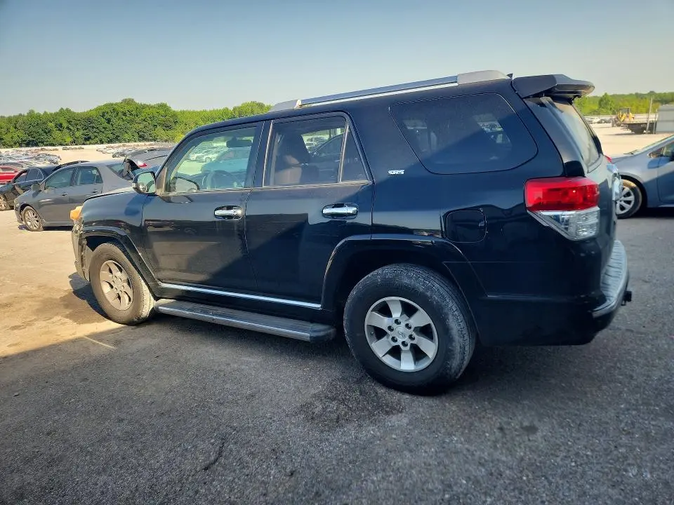 2011 TOYOTA 4RUNNER SR5  