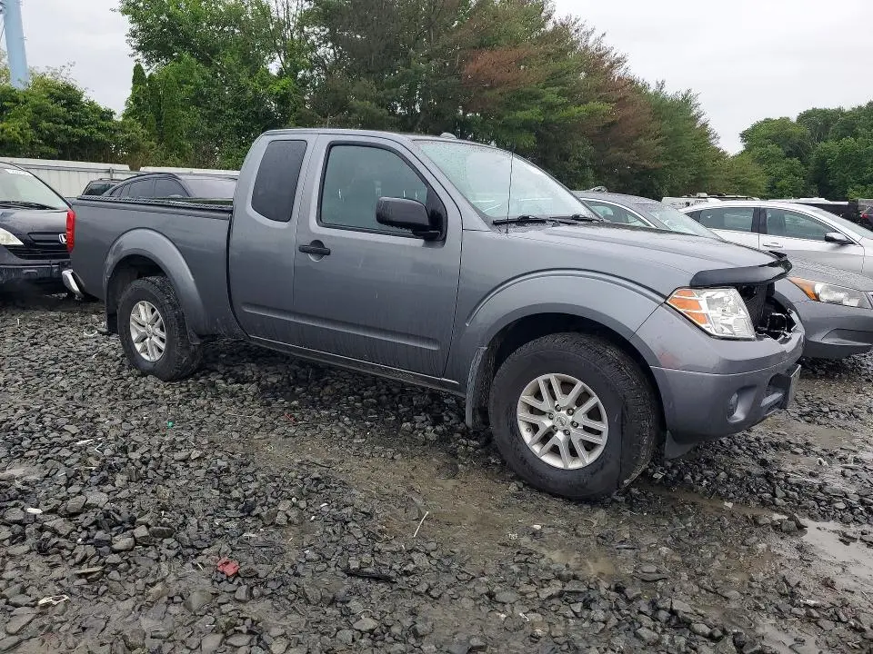 2017 NISSAN FRONTIER SV V6  