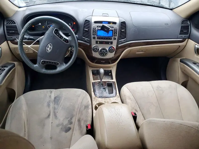 2011 HYUNDAI SANTA FE GLS  